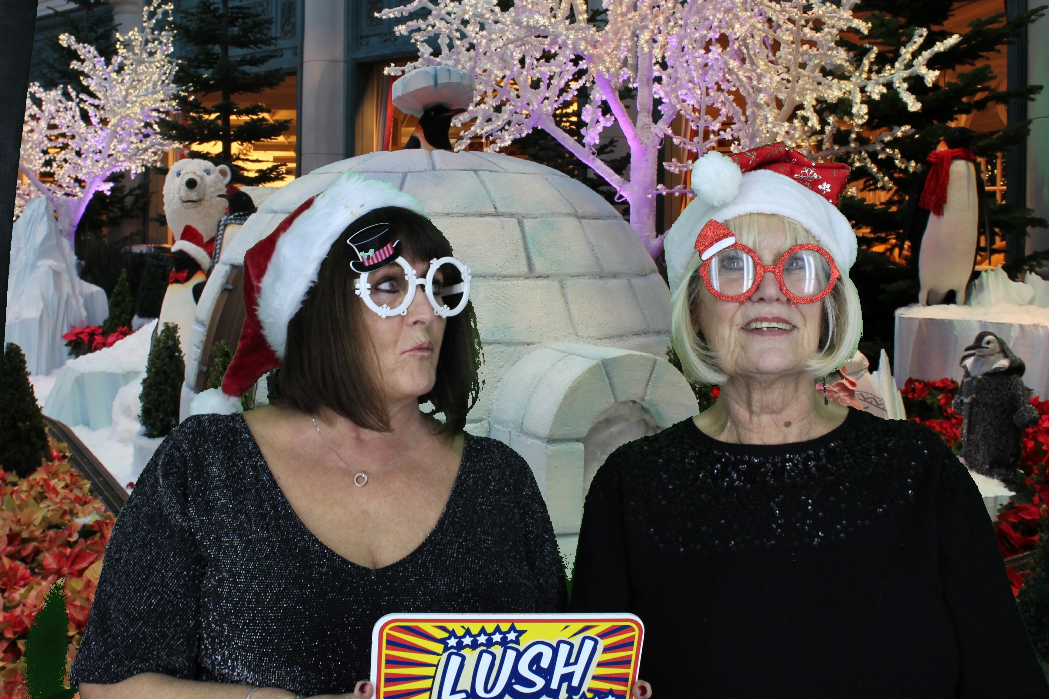 Silvermere Christmas Party  | View more photos from the event at gallery.myphotoboothexperience.co.uk/u/MyPhotoBoothExperienceLtd/Silvermere-Christmas-Party-0